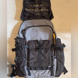 UA NWOT PROJECT ROCK ROCK VANISH REGIMENT BACKPACK GREY